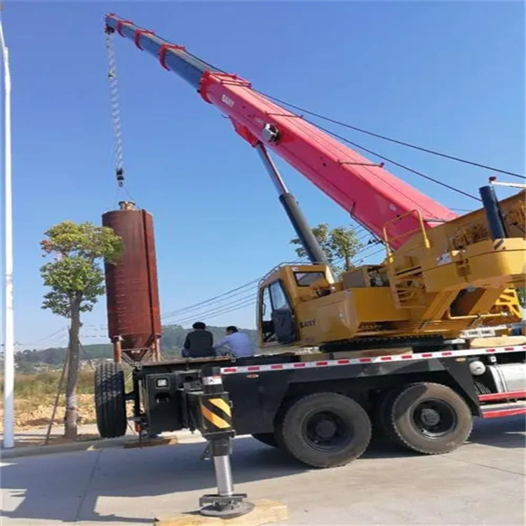 九寨沟专业吊车租赁多少钱