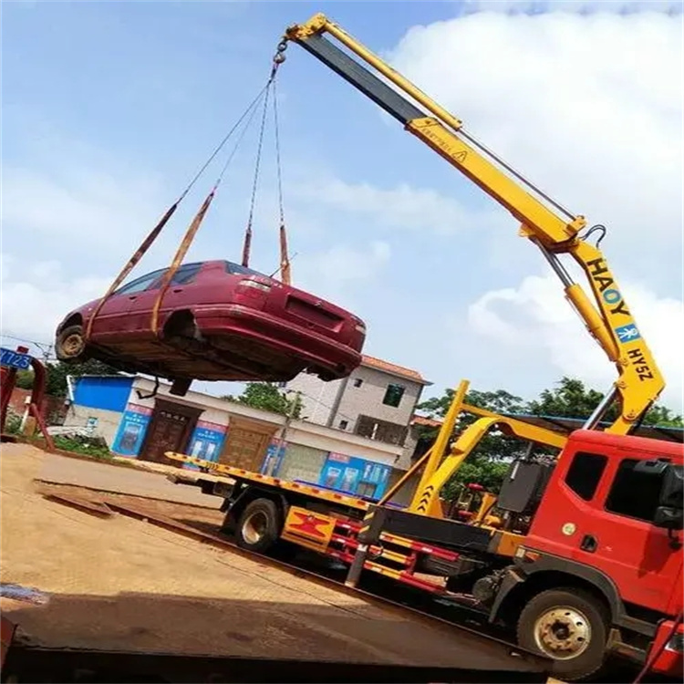 九寨沟吊车救援小汽车怎么吊